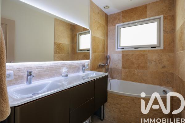 Maison à vendre 4 pièces 185 m² Tramoyes