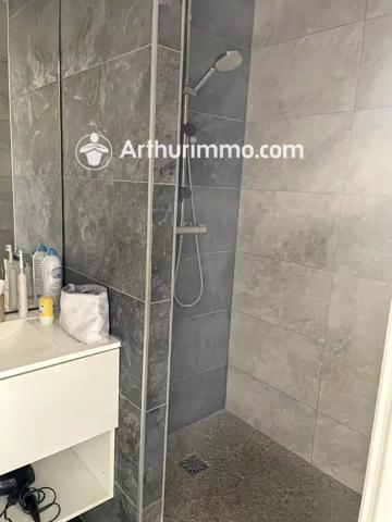 Vente                                                      Appartement
                        
                     4 pièces                      109 m2                     à Trévoux