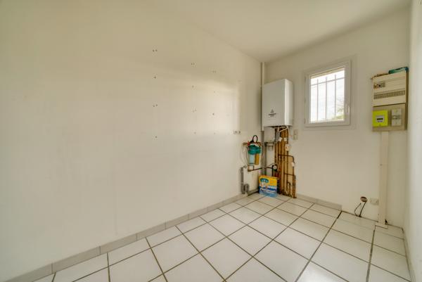 Maison de plain-pied 110 m² avec double garage entre Saintes et Pons 