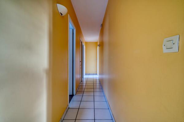 Maison de plain-pied 110 m² avec double garage entre Saintes et Pons 