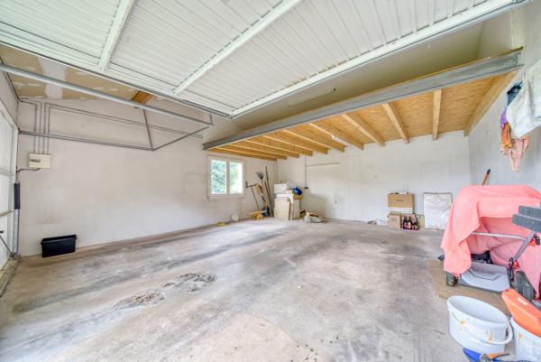 Maison de plain-pied 110 m² avec double garage entre Saintes et Pons 