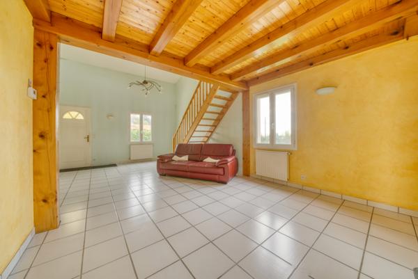Maison de plain-pied 110 m² avec double garage entre Saintes et Pons 