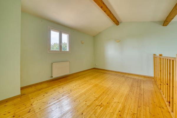 Maison de plain-pied 110 m² avec double garage entre Saintes et Pons 