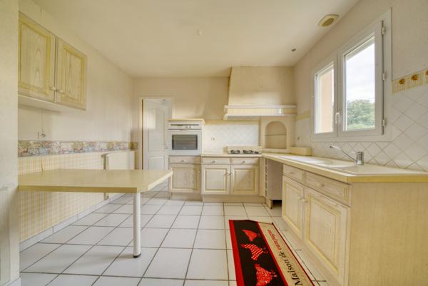 Maison de plain-pied 110 m² avec double garage entre Saintes et Pons 