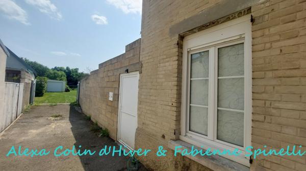 Maison intégralement rénovée et dépendance Villeneuve Saint Germain