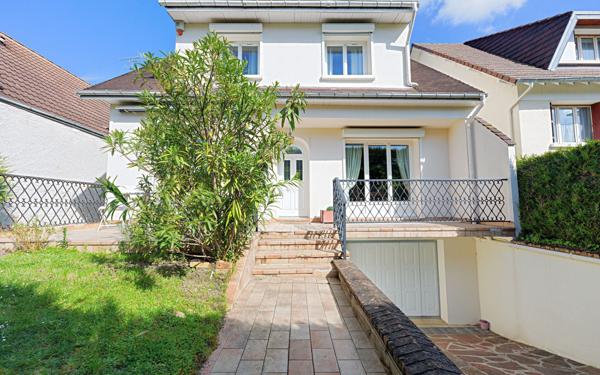 Maison à vendre    5 pièces •  Champs-sur-Marne