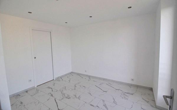 Appartement à vendre    2 pièces • 33 m2 Clichy