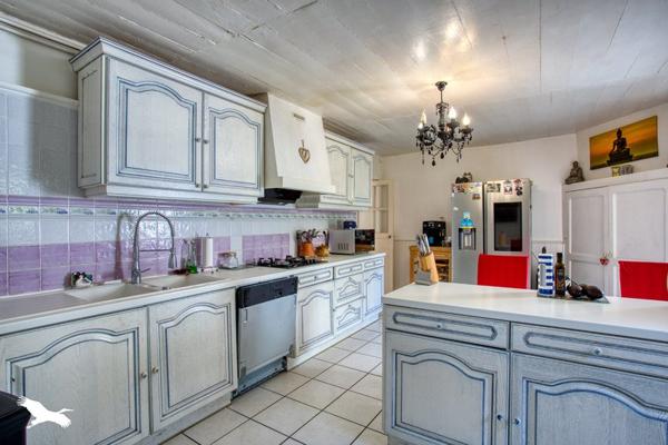 Maison à vendre |                                       Les Quatre-Routes-du-Lot |                                        5 pièces  |  174 m²