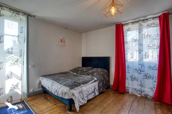 Maison à vendre |                                       Les Quatre-Routes-du-Lot |                                        5 pièces  |  174 m²