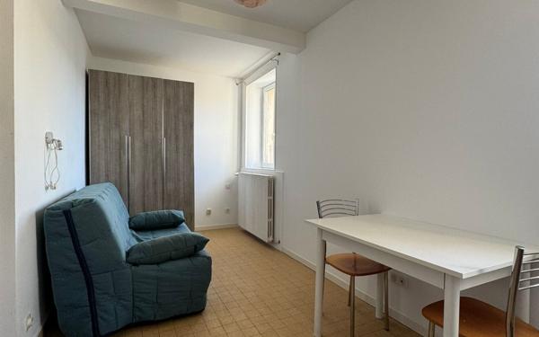 Appartement à louer    1 pièce • 19 m2 Castres