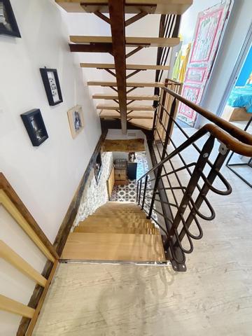 MAISON RENOVÉE ET HANGAR