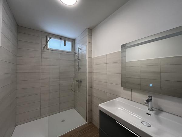 Appartement à louer |                                        Bègles |                                        3 pièces  | 84 m²