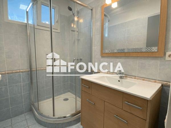 Location Appartement 4 pièces 68.25 m² - AVENUE FÉLIX RIPERT Orange 84100