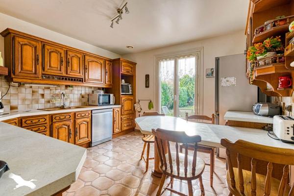 Maison à vendre |  L'Isle-Adam |  9 pièces | 160 m²