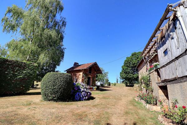 Maison en pierres à Gorses