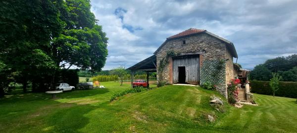 Maison en pierres à Gorses
