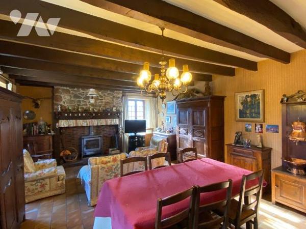 ARPAJON-SUR-CERE, Carbonat, sur 1799m² de terrain à vendre maison d'habitation comprenant,  Sou...