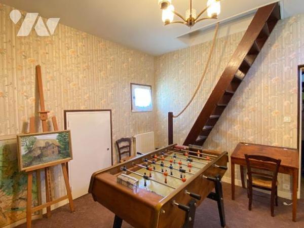 ARPAJON-SUR-CERE, Carbonat, sur 1799m² de terrain à vendre maison d'habitation comprenant,  Sou...