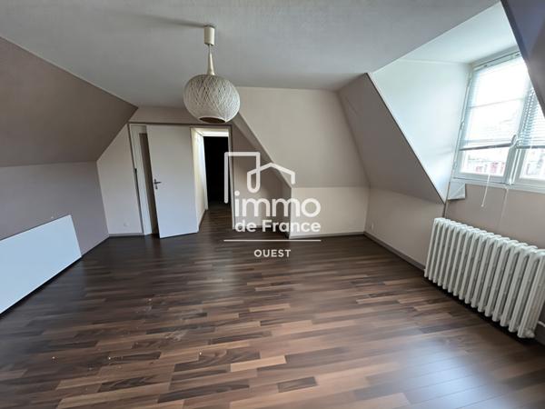 Maison AMBRIERES LES VALLEES