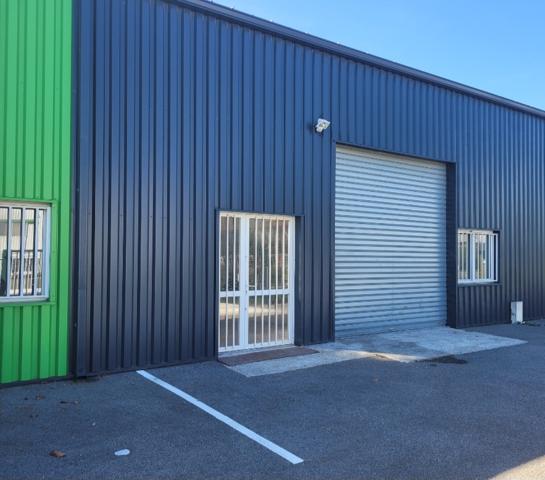 A LOUER - 200 m² - Local d'activité Les Sorinières