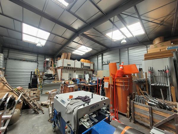 A LOUER - 200 m² - Local d'activité Les Sorinières