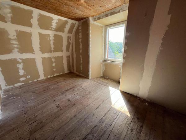 Maison à vendre à Saint-Étienne-de-Chomeil dans le Cantal (15400), ref : 48T-15029