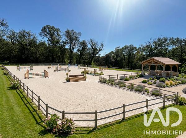 Maison à vendre 5 pièces 150 m² Saint-Martin-de-Crau