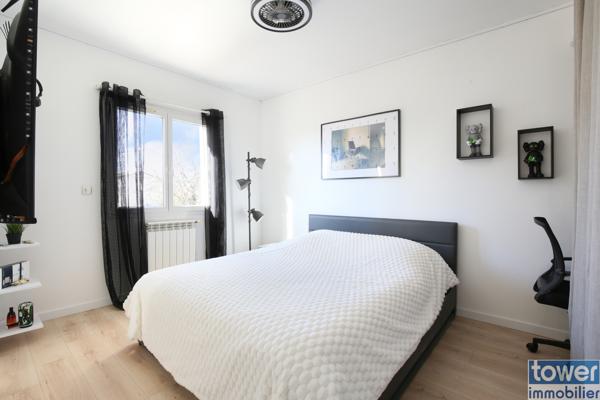 Maison
                                                                                                                                                                                                                                                                                                                        5 pièce(s)                                                                                                                                                                                                          4 chambre(s)                                                                                                                                                                                                          130  m²