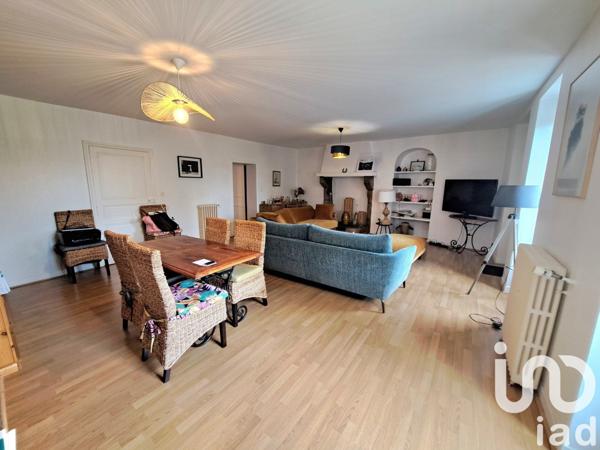 Maison de ville 7 pièces de 156 m² à La Ferrière (85280)