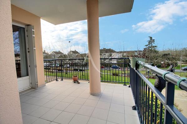 Appartement de 5 pièces 104m2 avec terrasse sur le mail