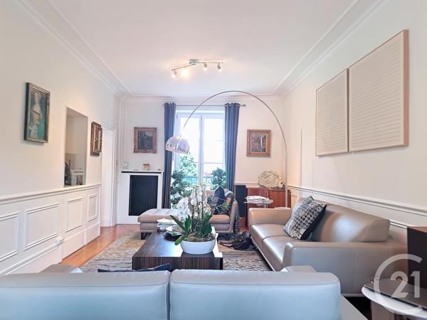 Maison à vendre  10 pièces - 221,40 m2 MELUN - 77