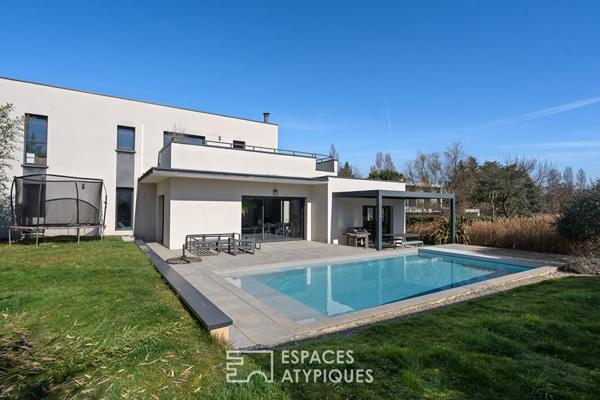 Maison contemporaine avec piscine