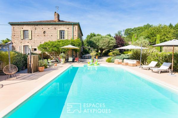 Authentique Mas dans son écrin de verdure avec piscine