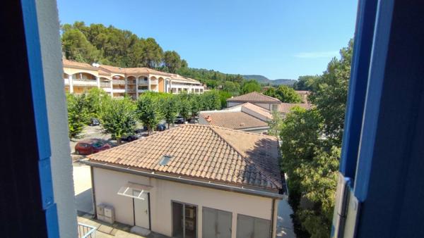 Mignon appartement T3 au Tholonet de 55m²
