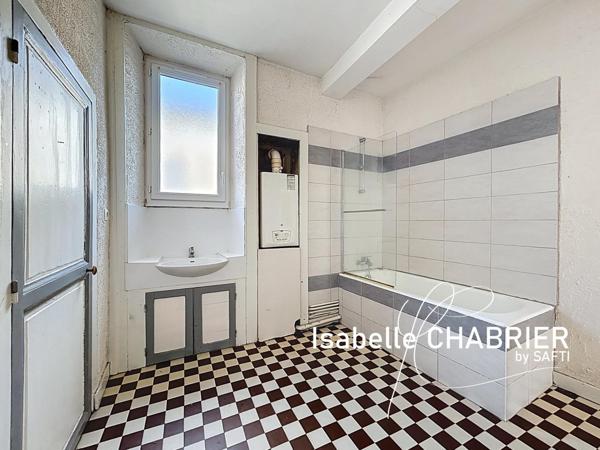 SABLE, CENTRE VILLE, MAISON T4 AVEC GARAGE