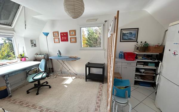 Maison à louer    9 pièces •  Séné