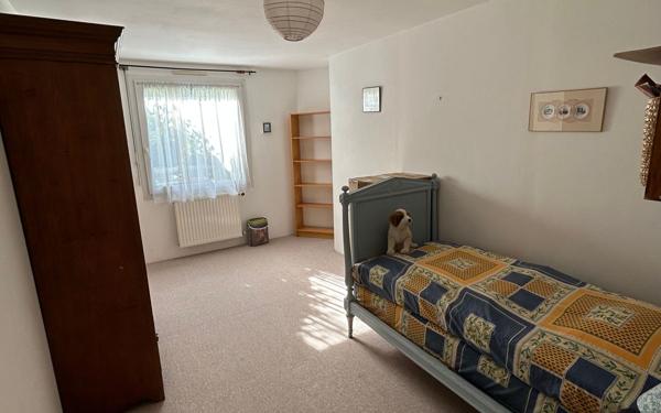 Maison à louer    9 pièces •  Séné