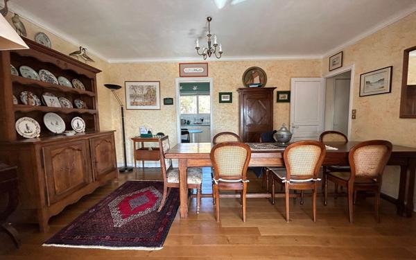 Maison à louer    9 pièces •  Séné