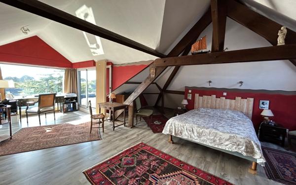 Maison à louer    9 pièces •  Séné