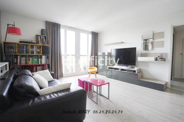 Appartement
         4 pièces
        - 85 m² Exclusivité 320 000 € *
