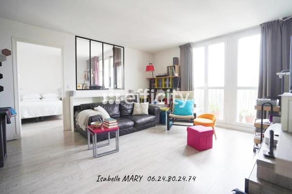 Appartement
         4 pièces
        - 85 m² Exclusivité 320 000 € *