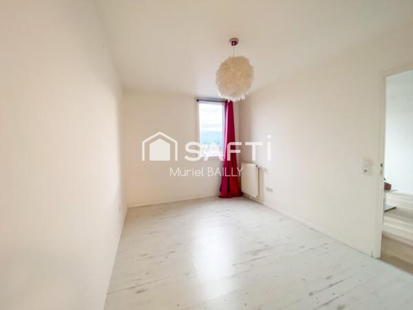 APPARTEMENT T2 ECONOME - 1 CHAMBRE - 1 PARKING - STE GENEVIEVE DES BOIS