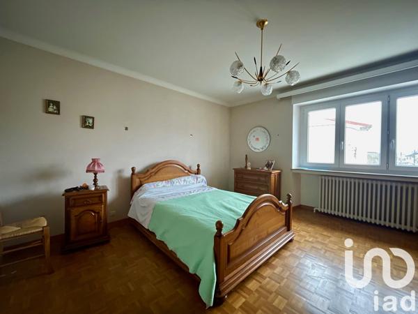 House for sale 5 rooms 214 m² Villers-la-Montagne