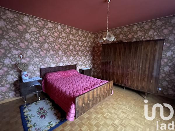 House for sale 5 rooms 214 m² Villers-la-Montagne