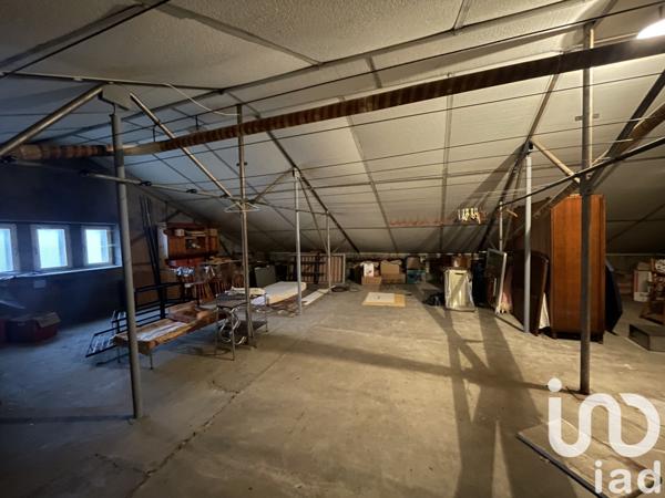 House for sale 5 rooms 214 m² Villers-la-Montagne