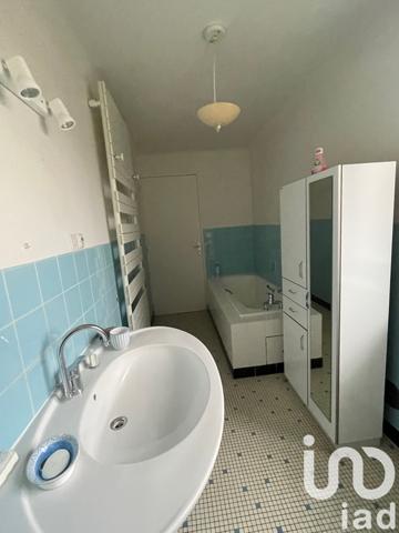 House for sale 5 rooms 214 m² Villers-la-Montagne