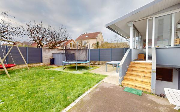 Maison à vendre    6 pièces •  Yutz