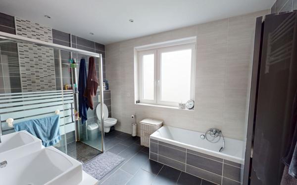 Maison à vendre    6 pièces •  Yutz