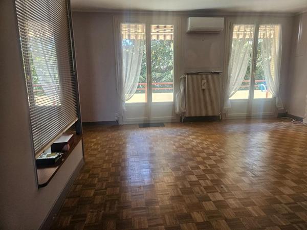 Appartement Decines Charpieu 3 pièce(s) 79.08 m2