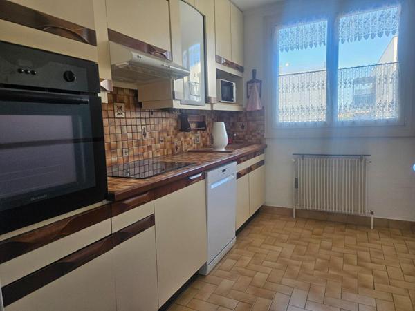 Appartement Decines Charpieu 3 pièce(s) 79.08 m2